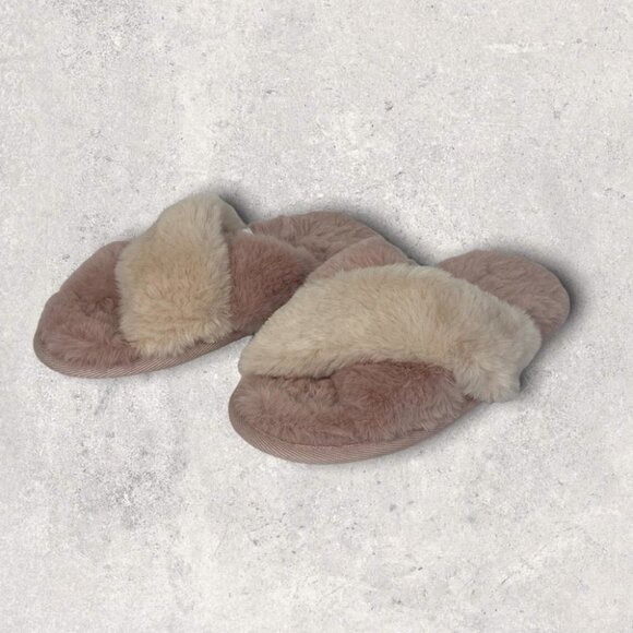 NEW Nordstrom Faux Fur Plush Slippers Pink Criss Cross Size Small Two Toned Shoe - Picture 5 of 13